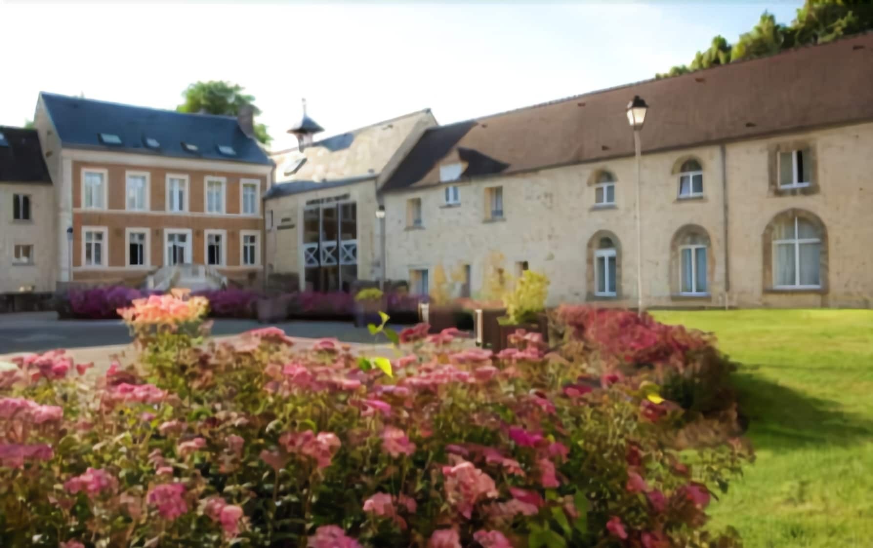 Auberge Du Manet モンティニー・ル・ブルトンヌー エクステリア 写真