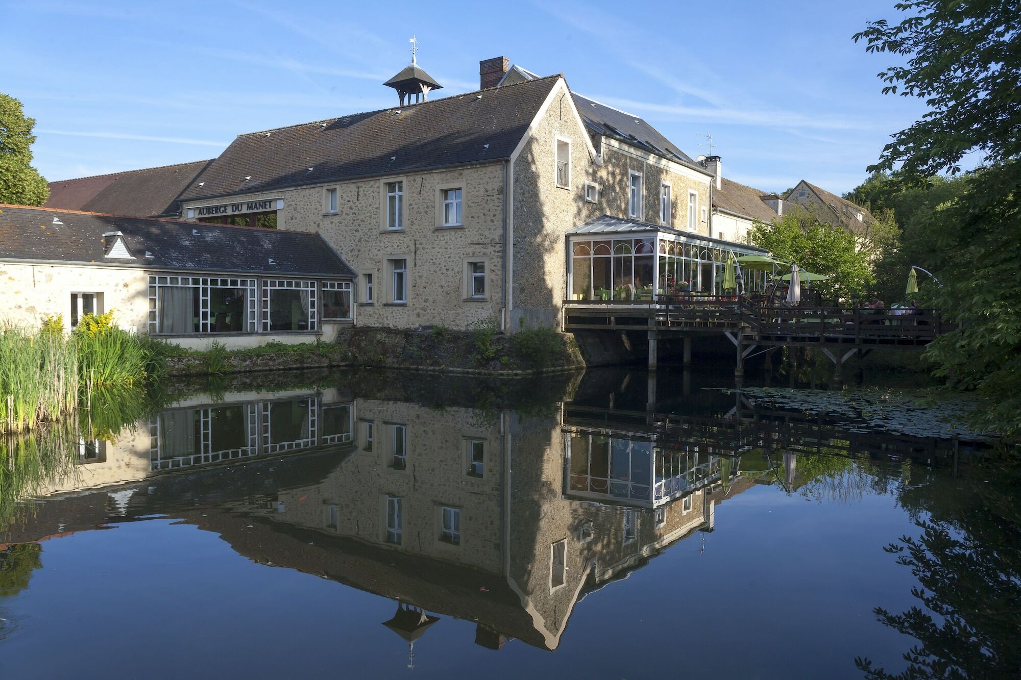 Auberge Du Manet モンティニー・ル・ブルトンヌー エクステリア 写真